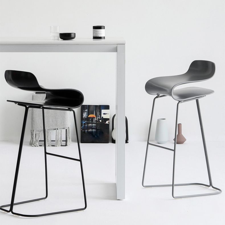 Backrest Armless Counter Stool Modern Iron Bar Stool with Plastic Cushion