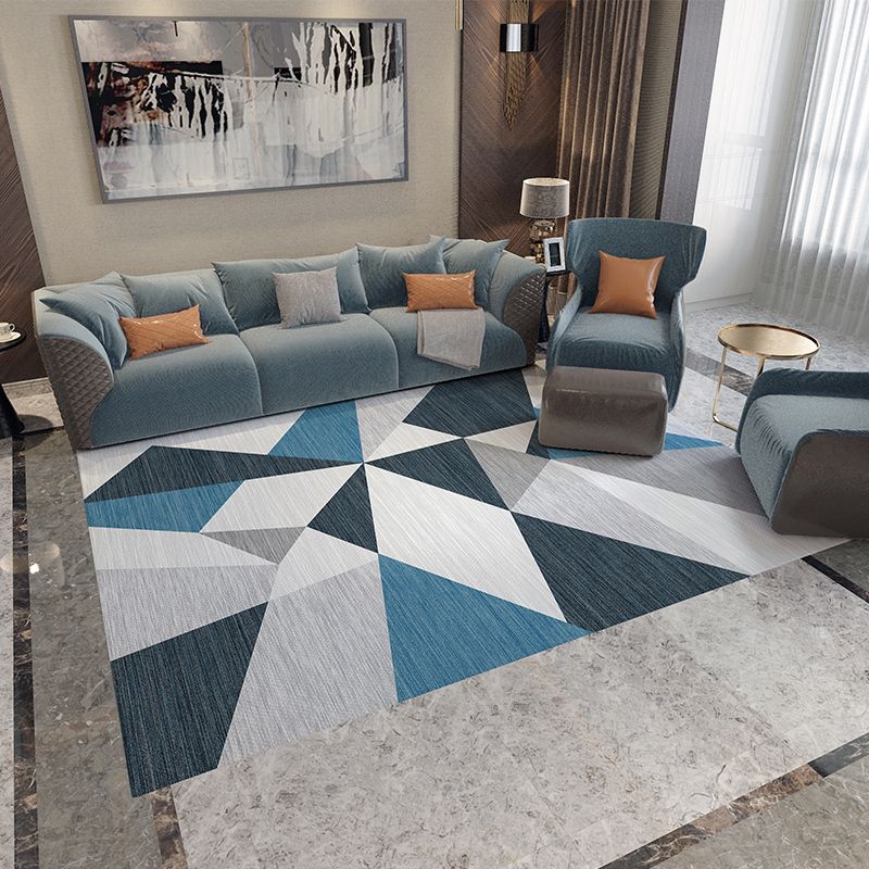 Compact Multicolored Modern Rug Polypropylene Triangles Pattern Rug Non-Slip Backing Carpet for Living Room