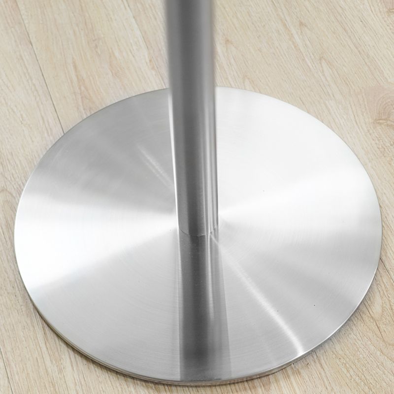 Mesa de comedor industrial de la base tulipan