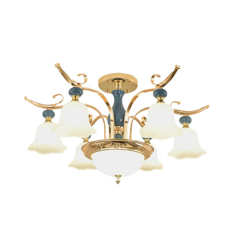 Goldene schalenartige Halbfluschenhalterung traditioneller Metallic 6-Bulb-Schlafzimmer Flush-Kraut mit opalweißem Glasschatten