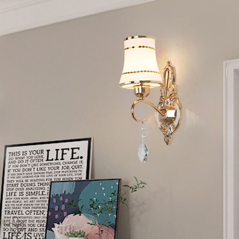 Crystal Flared Wall Mounted Lamp Vintage 1 Head Living Room Sconce Light Fixture in Gold