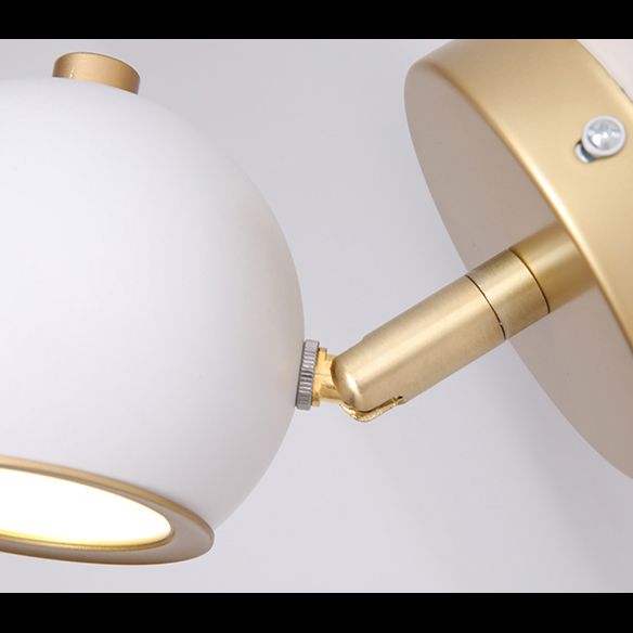 Globe Vanity Wall Sconce Nordic Minimalist Style Metal Vanity Lampe