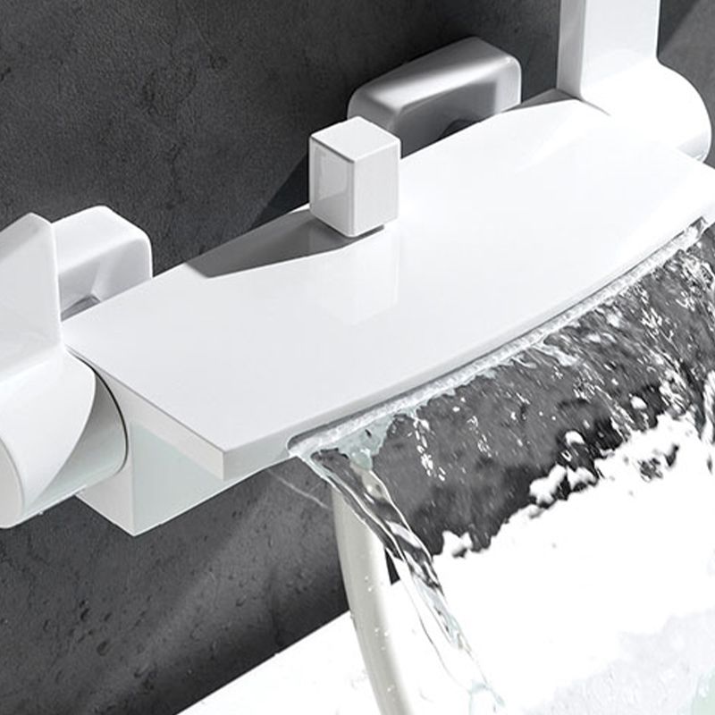 Wall Mounted Metal Freestanding Tub Filler Two Handles Freestanding Faucet