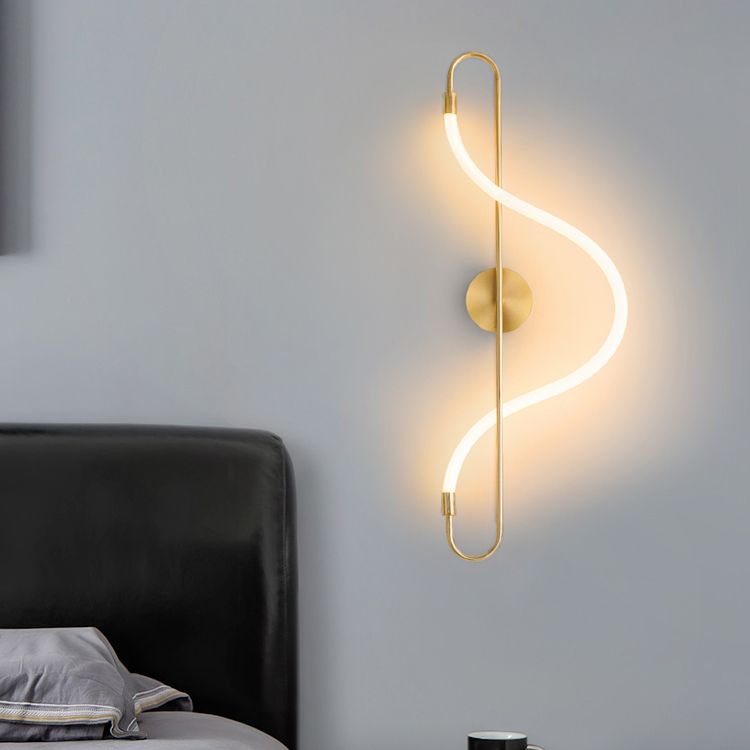 Luz de pared lineal metálica moderna Luz de pared creativa de pared de iluminación para sala de estar para sala de estar