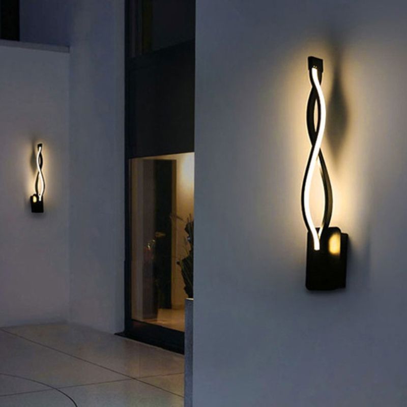 Moderne Style Twist Wall -Lampe Metall 2 Lichter Wandbeleuchtung für Schlafzimmer Wohnzimmer