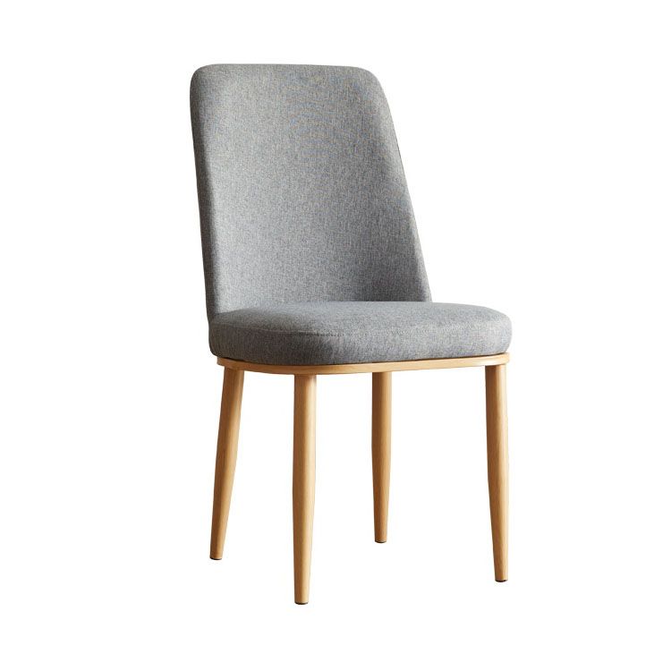Silla de comedor moderna para interiores y exteriores, silla con respaldo sólido acolchado sin brazos de metal