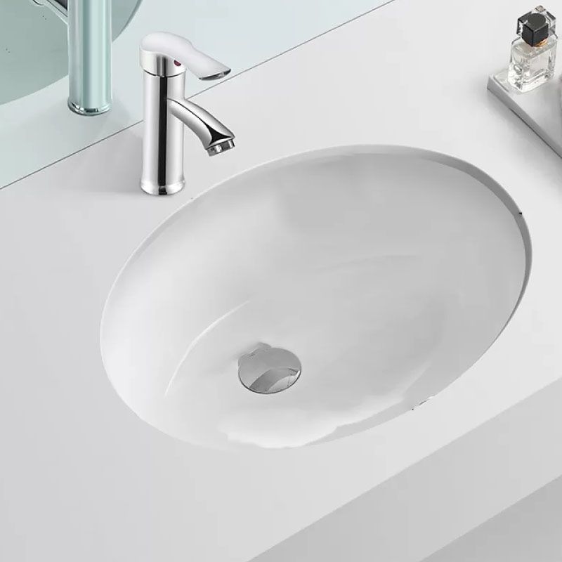 Bathroom Sink Ceramic White Round Anti-spill Sink with Faucet
