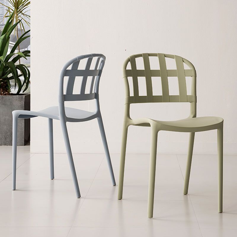 Sillas traseras abiertas sin brazos del estilo escandinavo que apilan la silla lateral plástica