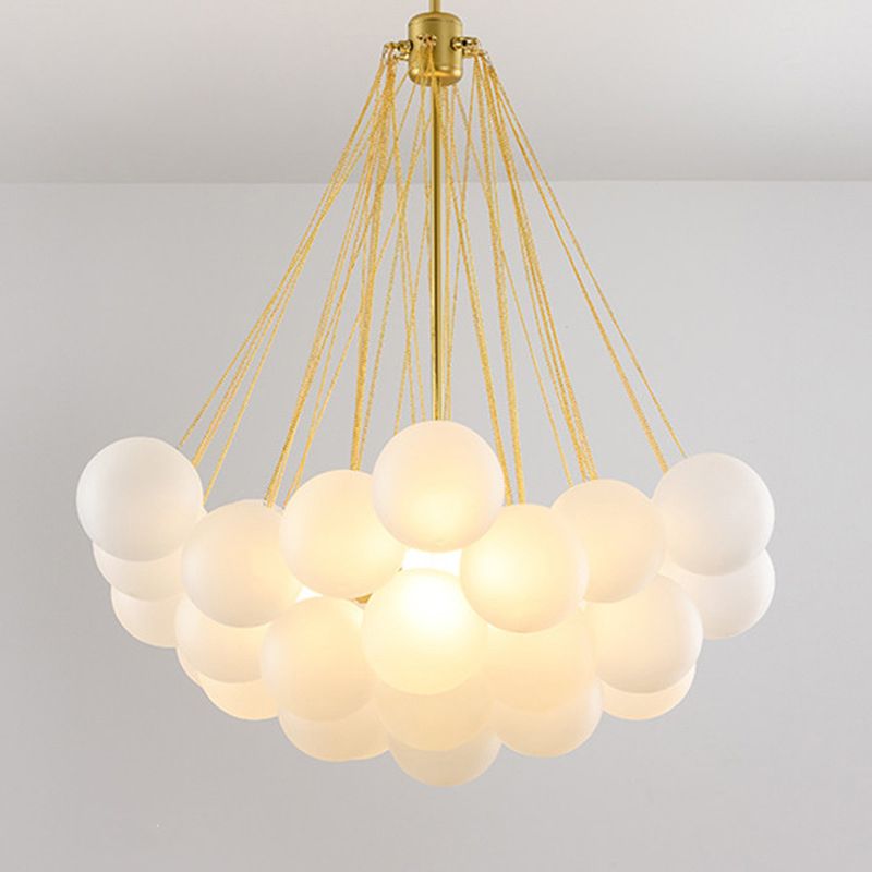 Frosted White Glass Bubbles Suspensie Licht Stijlvolle Noordse kroonluchter voor woonkamer