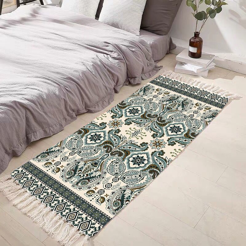 Navy Graphic Carpet Polyester Modern Carpet Non-Slip Backing Carpet for Living Room