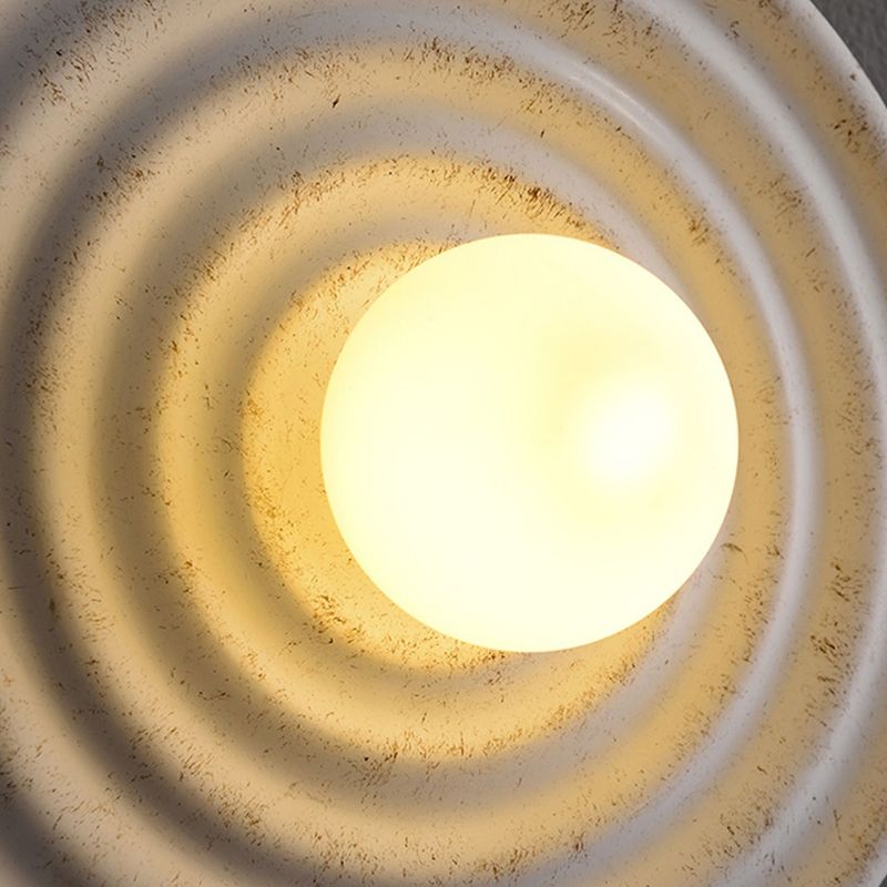 Nordic Style Wall Mount Light Circle Shape Resin Wall Lamp for Living Room