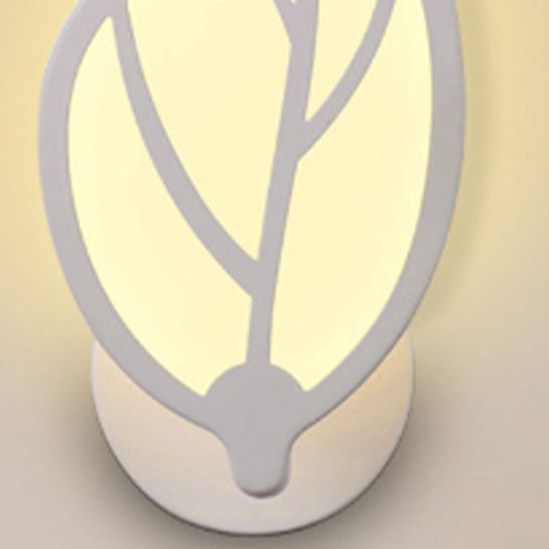 Leaf Shape Wall Lamp Modern Style Acrylic 1 Light Sconce in White