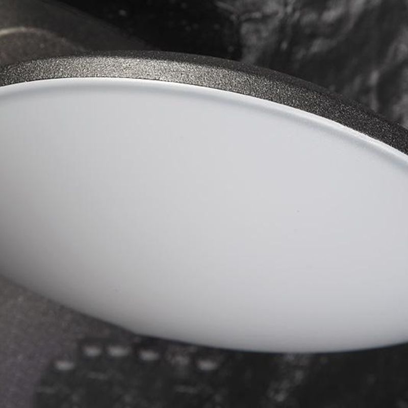 Geometric Shape Wall Lamp Modern Style Metal 1 Light Wall Light in White/Black