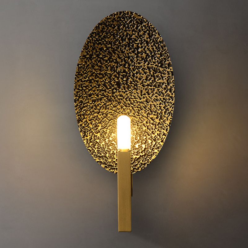 Modern Wall Mounted Light 1 Light Metal Flush Mount Wall Sconce in Gold Finish