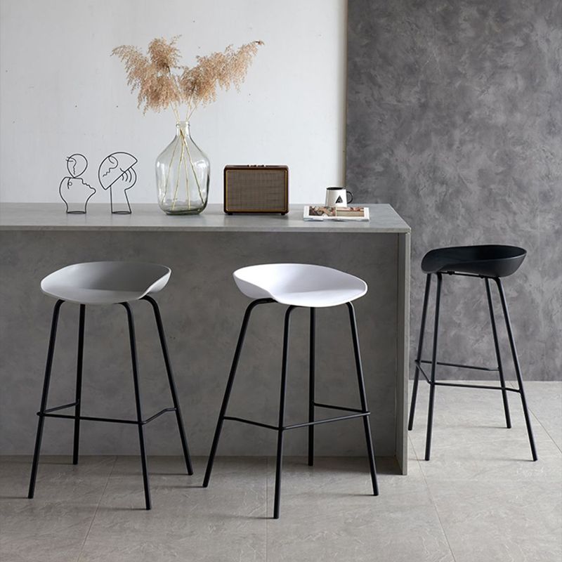 Modern Plastic Contoured Seat Footrest Metal Base Stool for Living Room