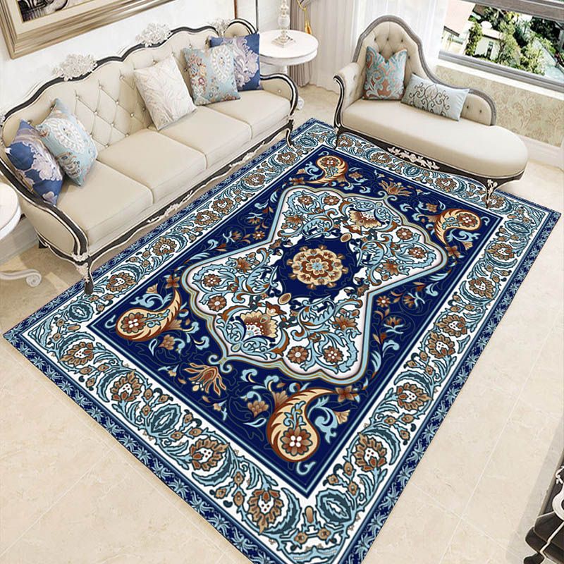 Red Luxury Carpet Polyester Graphic Carpet Washable Carpet for Home Decoration