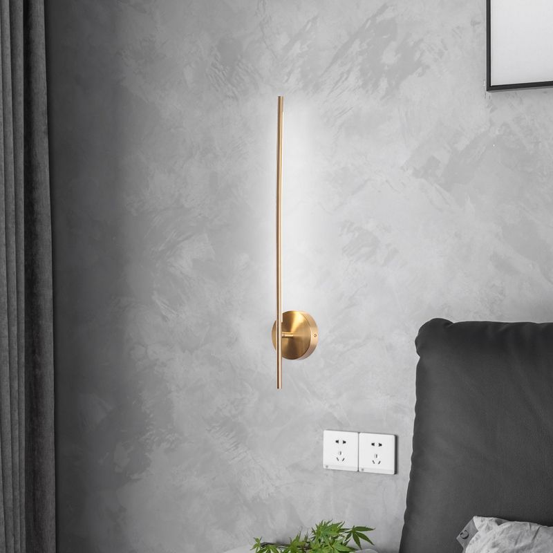 Linear Shade Metal Wall Sconce Modern Style Single Light Wall Lighting Fixtures in Brass