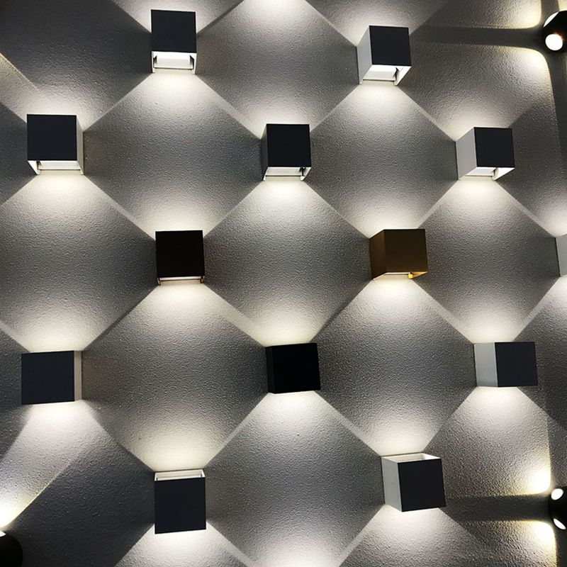 Modern Square Wall Lamp Simplicity Metal Wall Mounted Light Fixture