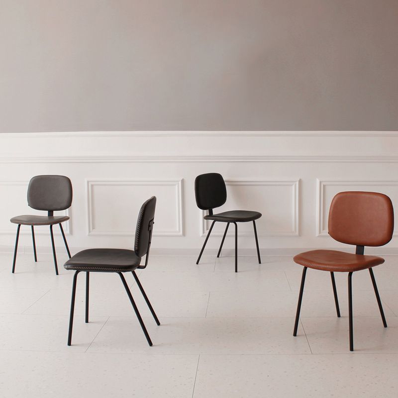 Chaise d'appoint scandinave à la maison, chaise de salle à manger rembourrée en métal à dossier ouvert