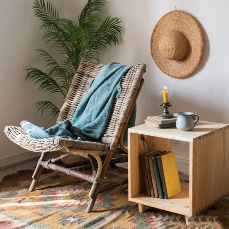 Wooden Night Table Modern Solid Wood Nightstand with Lower Shelf