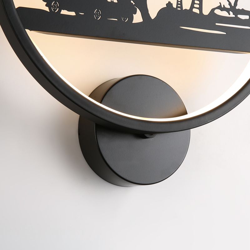 Unique Shape Metal Wall Light Modern Style Single Light Wall Mount Lighting