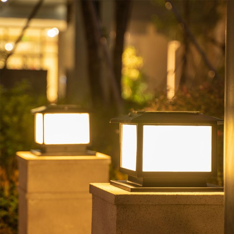 Modern LED Pillar Light Minimalist LED Solar Lighting Fixture for Garden