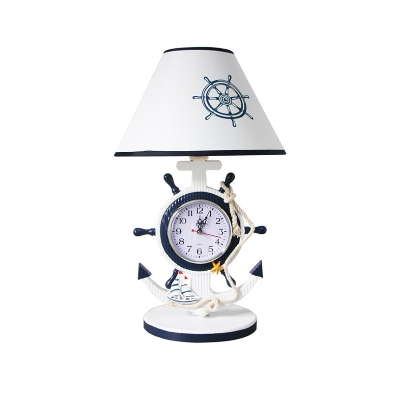Illuminazione da tavolo con base del timone Lampada da comodino in resina stile bambini con lampadina singola sfumata blu con design a orologio