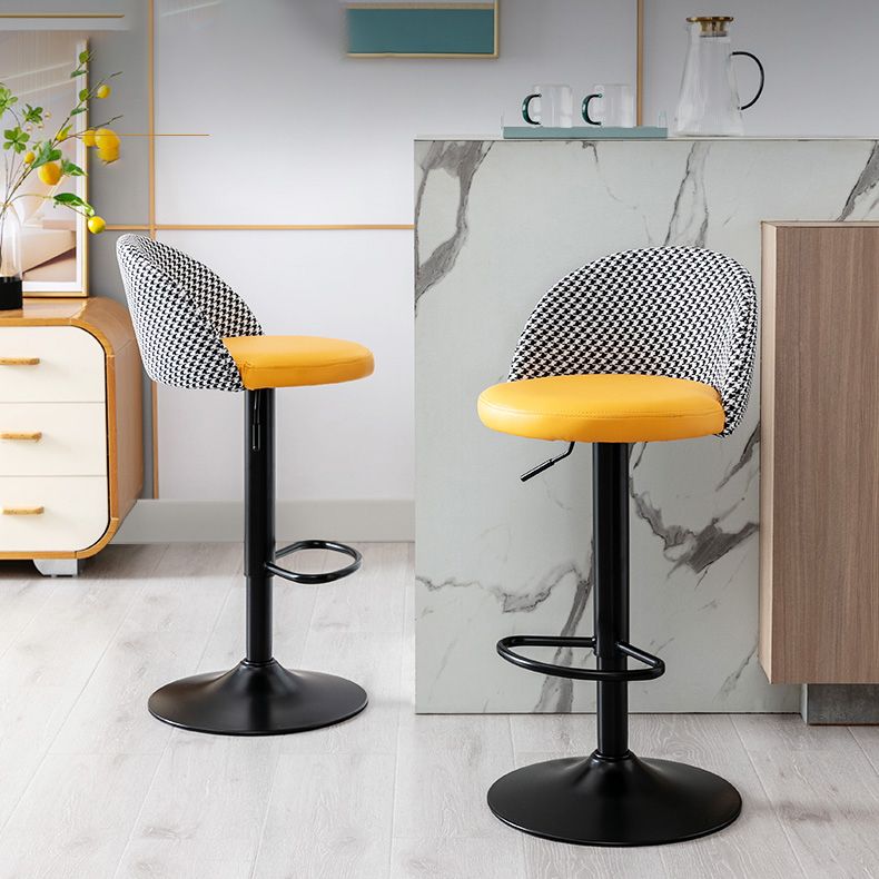 Moderner Barhocker mit höhenverstellbarer Fußstütze, Metallbein für Thekenbar