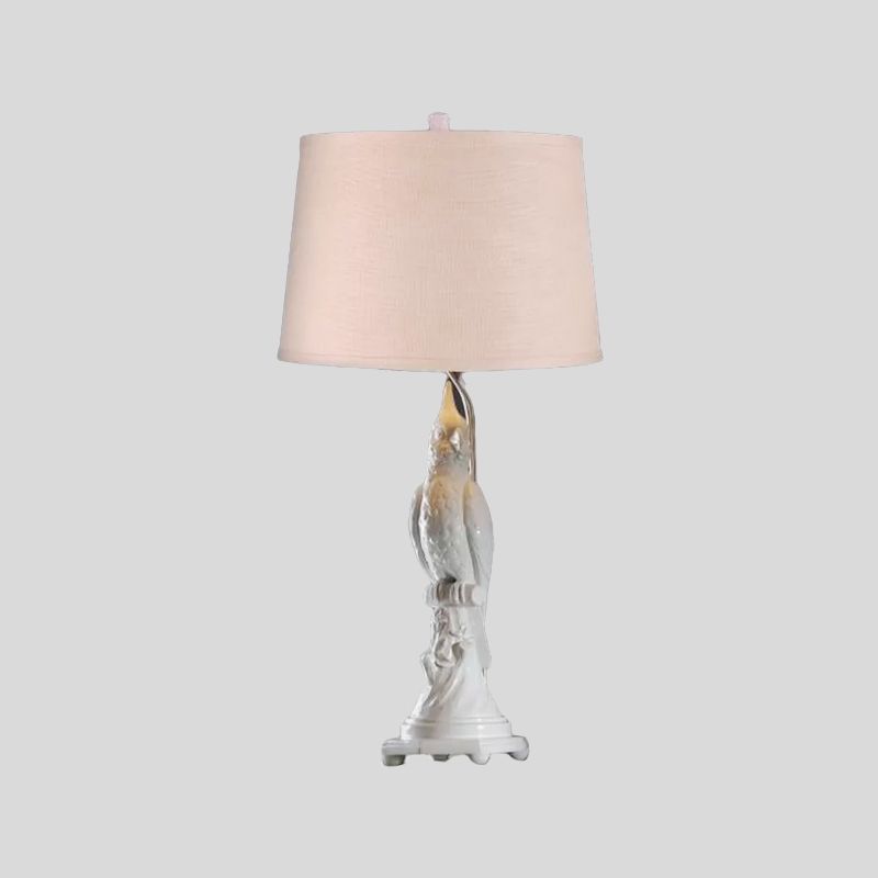 Lampe de bureau LED moderniste avec abat-jour en tissu, petite lampe de bureau à cône vert/blanc avec base d'oiseau