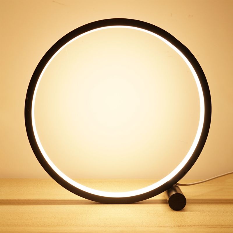 Lampada da tavolo notturna del cerchio in stile moderno in metallo 1 comodino leggero lampada