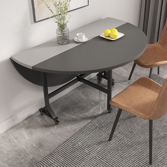 47 '' tavolo da pranzo in legno artificiale pieghevole estesibile tavolo rotondo con base di cavalletto