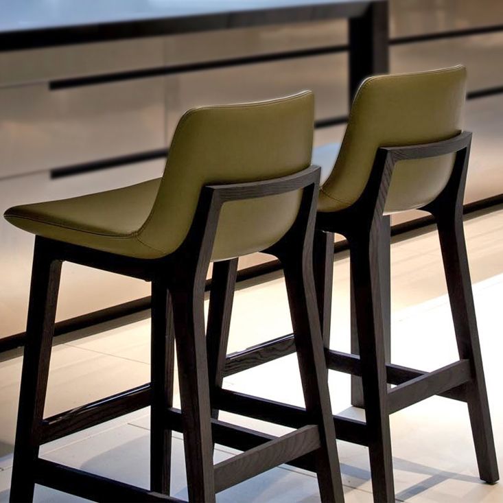 Scandinavian Indoor Bar Stools Solid Wood Stool with Footrest