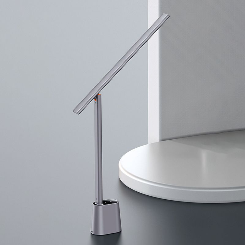 Lampe de table à LED concise moderne lampe de table linéaire en métal pour chambre à coucher
