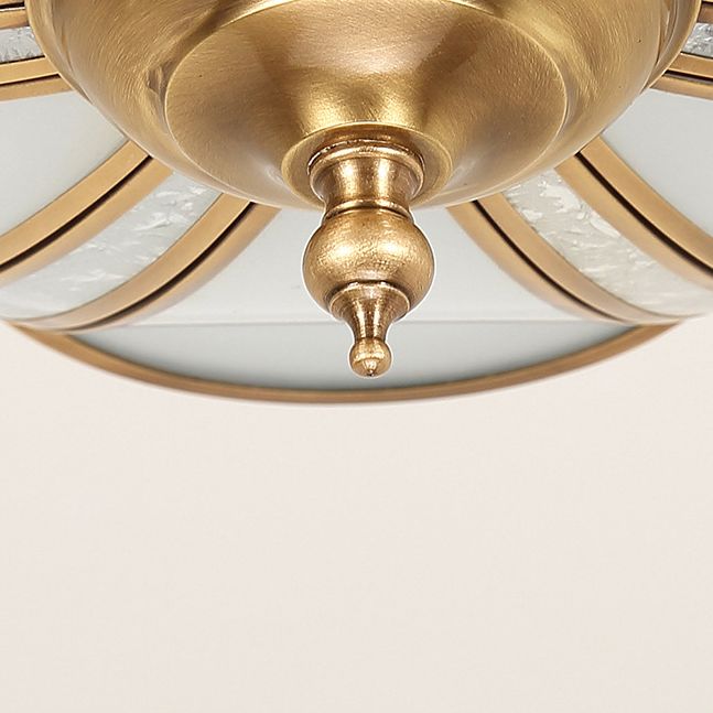 Lampada a montaggio soffitto in ottone ombreggiata tradizionale soggiorno in vetro vicino alla luce del soffitto