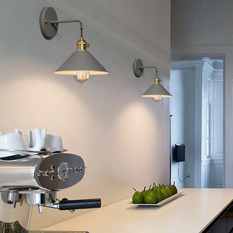 Lumières murales de style moderne Éclairage mural macaron métallique pour chambre