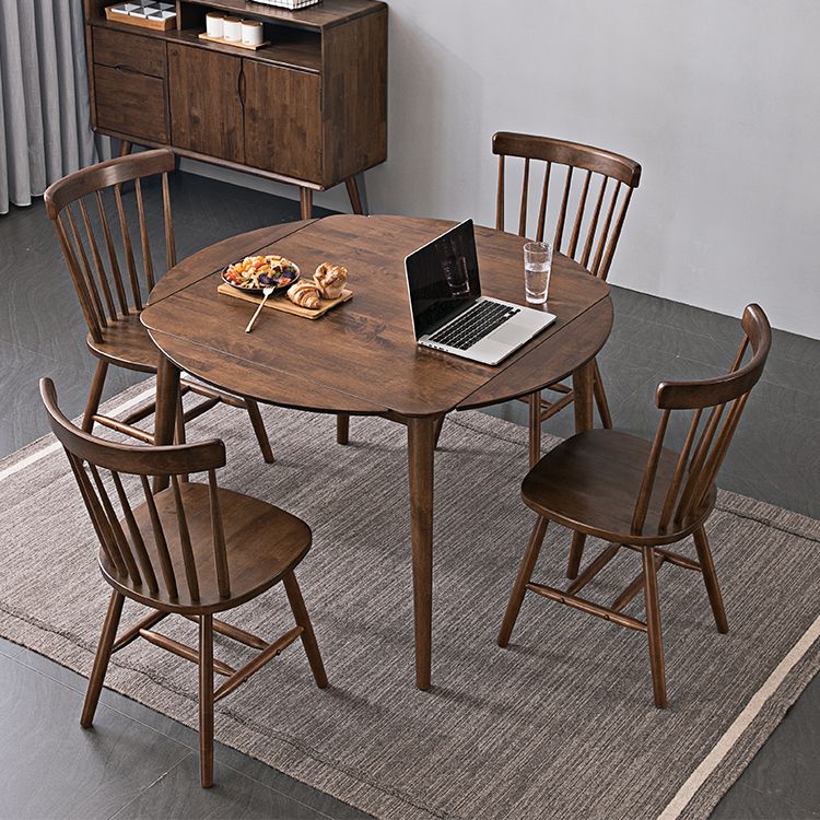 Uitbreidbare ronde eettafel in bruine moderne verstelbare rubberen houten tafel met 4 poten