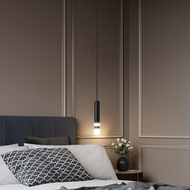 Lumière suspendue métallique