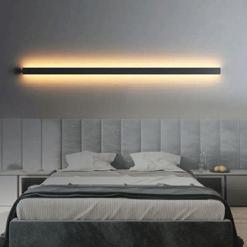 Forma lineal Luz de pared de metal Estilo moderno 1 luz de pared de luz en negro