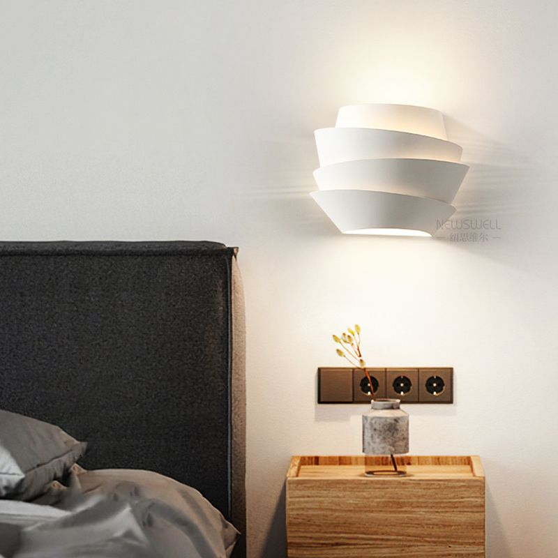 Contemporary 2-Light White Wall Mounted Sconce Metal Unique Wall Light