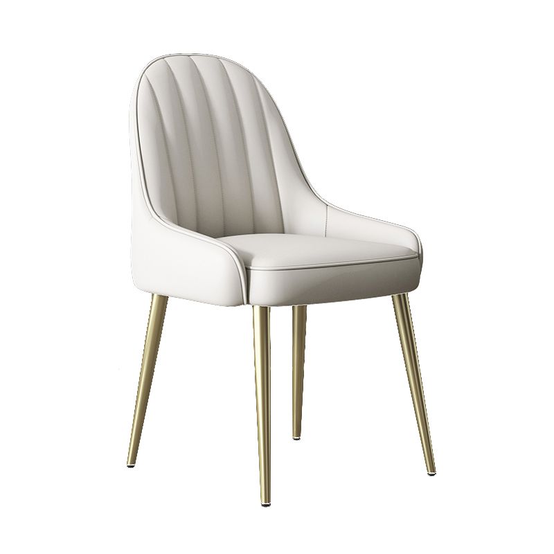 Silla de comedor tapizada de metal con respaldo Parsons de sillón escandinavo de interior