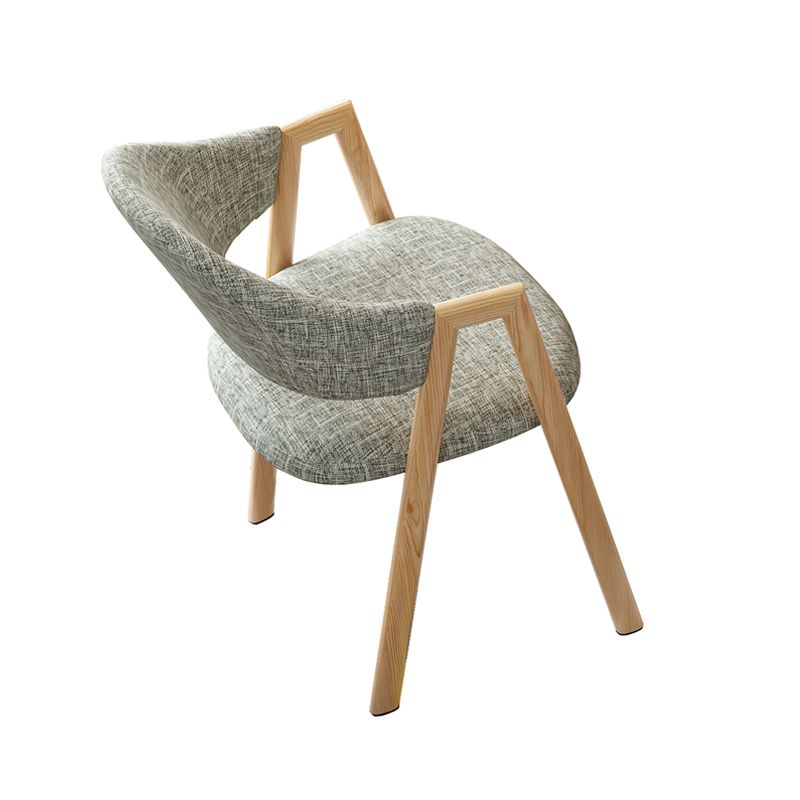 Chaise de salle à manger tapissée au fini mat de chaise à dossier ouvert contemporaine