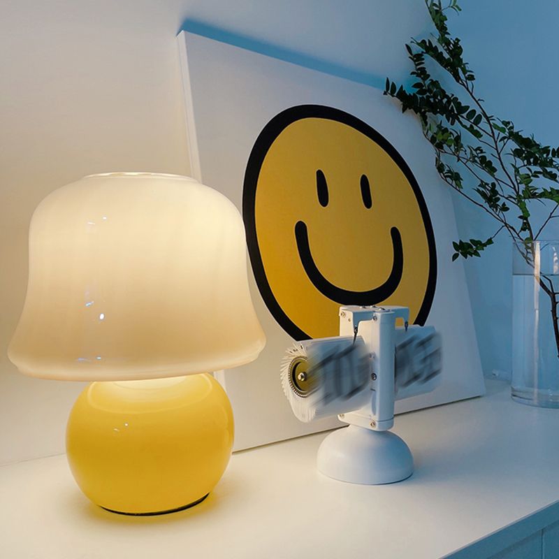 Lampada da tavolo semplice moderna 1 testa gialla in vetro da scrivania da funghi per soggiorno camera da letto