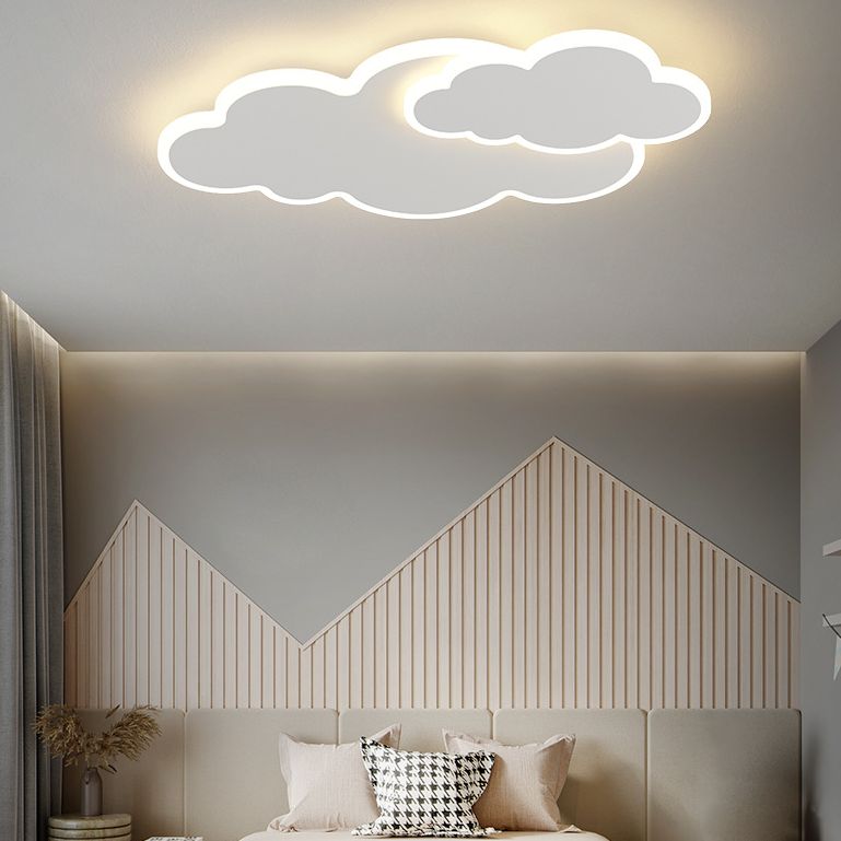 Lampada da soffitto a LED a forma di nuvola bianca con montaggio a incasso in una moderna semplicità in ferro laccato con paralume in acrilico