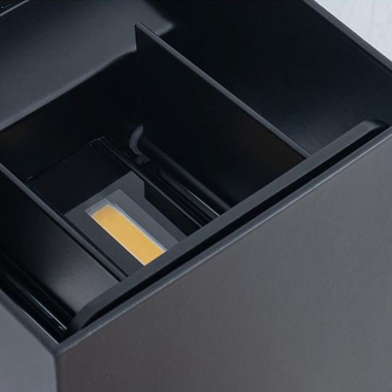 Moderne Stil quadratische Wandleuchte Leuchte Metall 2 Leuchten Wandmontierte Beleuchtung