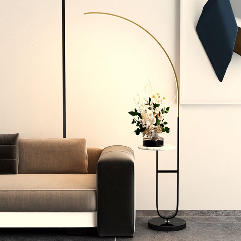 Luce di pavimento in metallo a forma lineare Stile moderno Luce a pavimento singolo montato