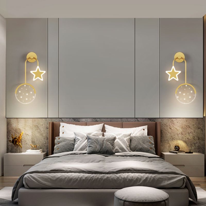 Modern Metal Wall Light Geometric 2 Lights LED Wall Sconce for Bedroom