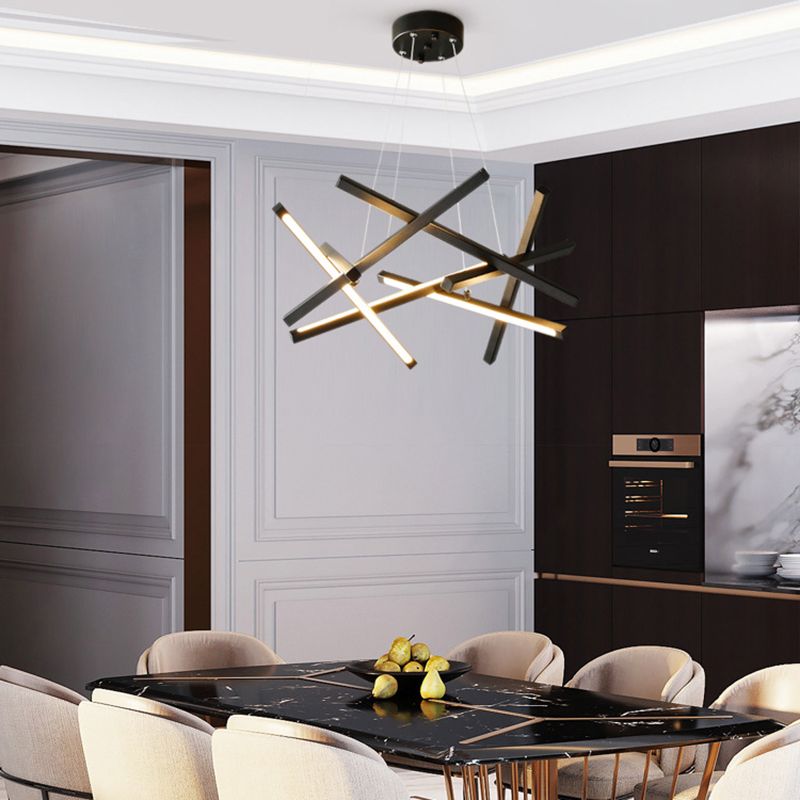 Lampada in metallo in metallo impilato Fun a sospensione a LED in stile moderno