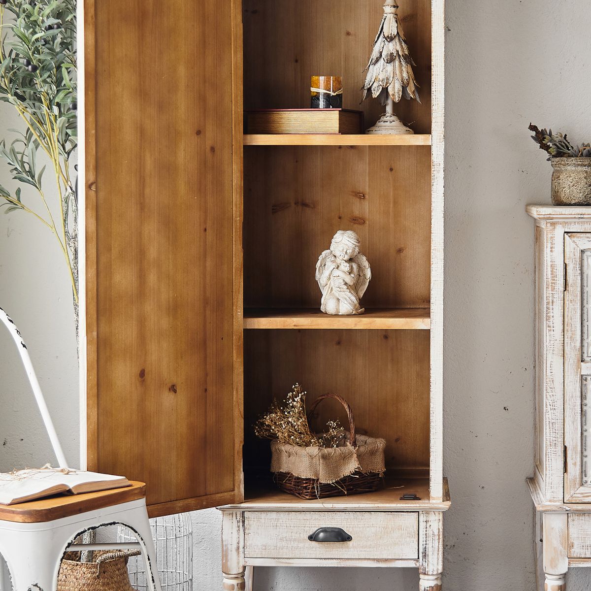 Industrial Stain Resistant Cabinet Distressed Wood Solid Wood Accent Cabinet