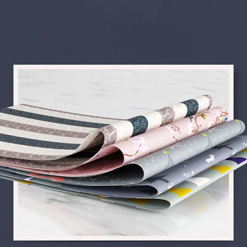 Modern Style Wardrobe Armoire Steel Frame Home Wardrobe with Drawers