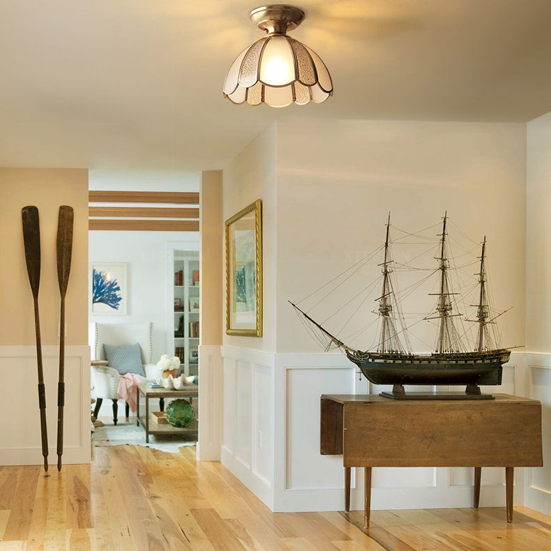 Cúpula dorada cerca de la iluminación del techo de altura de vidrio de estilo tradicional montura de techo